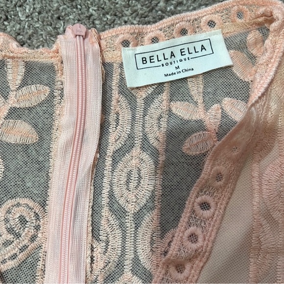 Bella Ella boutique dress size medium - Picture 2 of 2